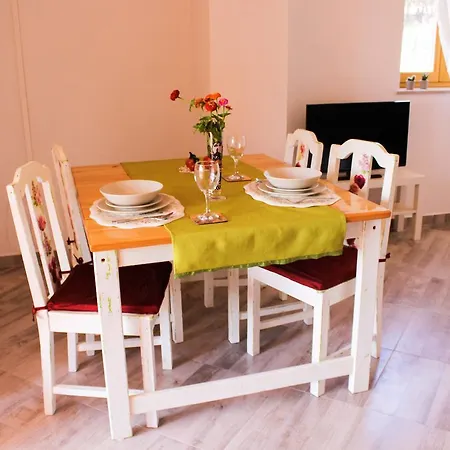 Apartment Dore