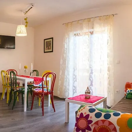 Apartment Dore